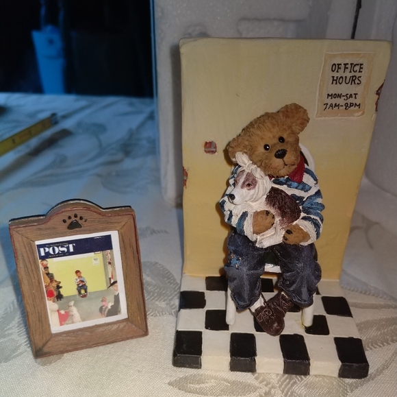 NEW Saturday Post Boyds Bear Figure